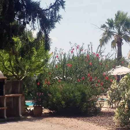 בית נופש Son Marina *
